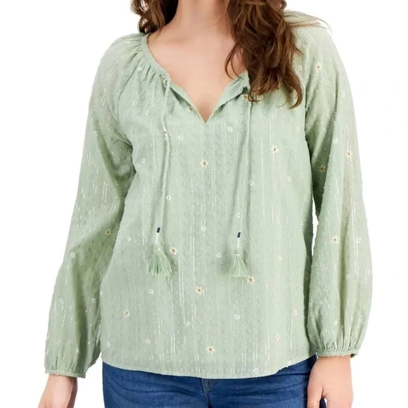 STYLE & CO Green Cotton Metallic ThreadTassel-Tie Peasant Top - Picture 7 of 7